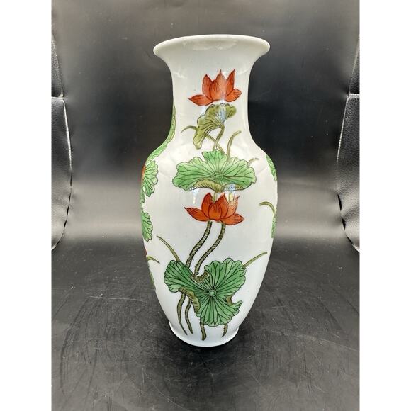 ACF Hong Kong Porcelain Vase 8.5” Floral Red Lotus Flowers with Green Leaves - Picture 2 of 7